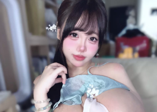 【美图】✨纯欲大美娇娘—爆哈噜合集❤️白虎惹人爱 纯欲小鹿惹人怜-春日ACG